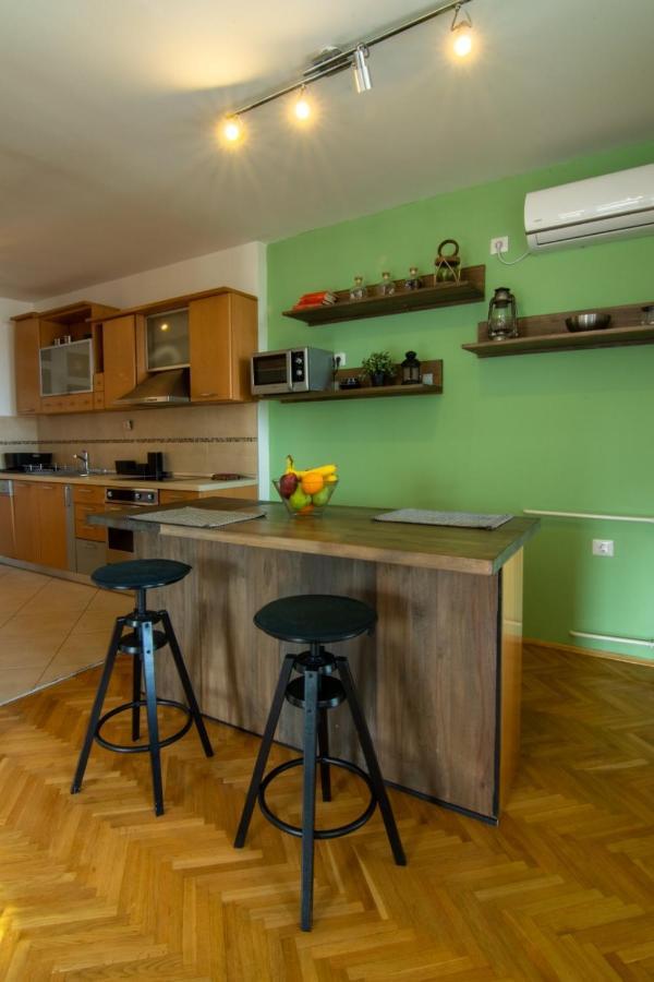 Green Paradise Square Apartment Skopje Exteriör bild